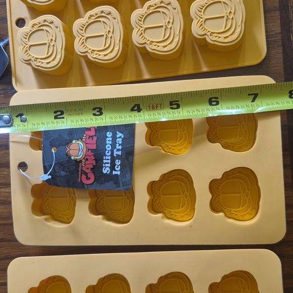 Garfield Silicone Ice Tray Candy Mold Soap Mold Chocolate Molds Set Of 3 New - Picture 4 of 4